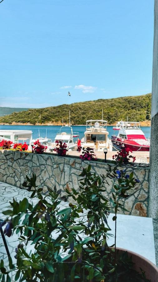 Guesthouse Porto Cres Eksteriør bilde