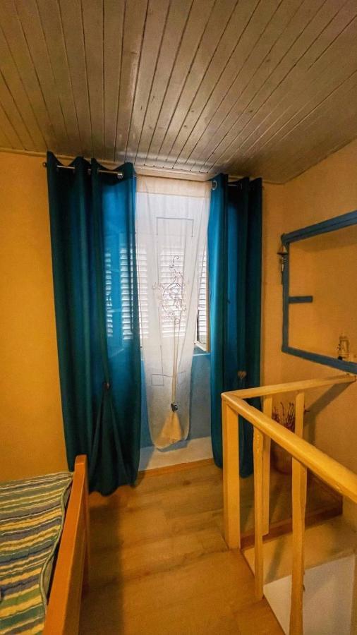 Guesthouse Porto Cres Eksteriør bilde